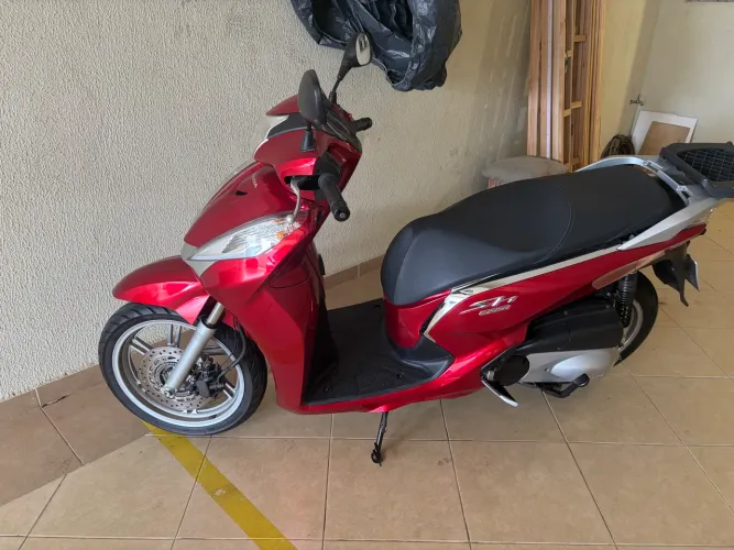 Sh 300i