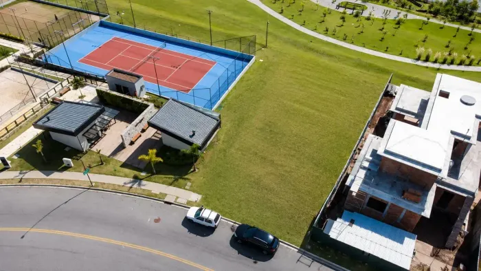 TERRENO À VENDA NO CONDOMÍNIO PORTAL DOS LAGOS 445M² COM VISTA LIVRE PERMANENTE