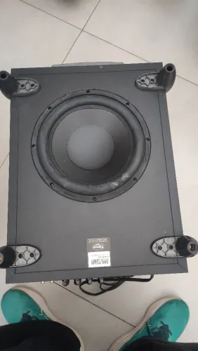 Subwoofer Ativo Klipsch Synergy Sub-10 - 200W RMS (120V)