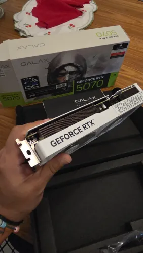 Placa de video rtx5070 Galax