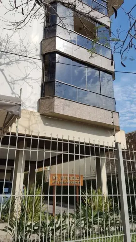 EXCELENTE COBERTURA PARA LOCAÇÃO NO BAIRRO TERESÓPOLIS....