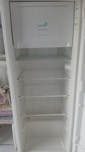Vendo uma Geladeira!