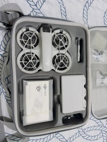 Drone DJI neo com 3 baterias