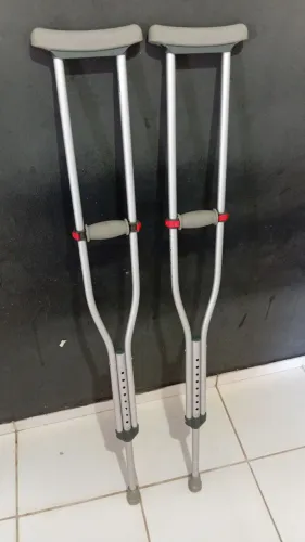 150,00 Vendo muleta nova, 1mes de usso 