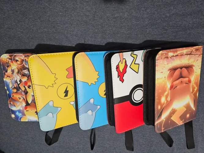 Pokémon Lote 2000 Cartas + 5 Fichários Temáticos