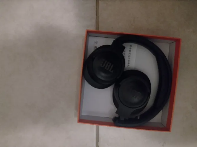 Fone JBL novo pronto pra uso