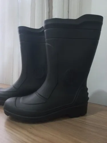 Bota preta 37