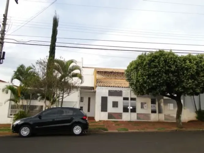 Venda de Casas / Sobrado na cidade de Araraquara