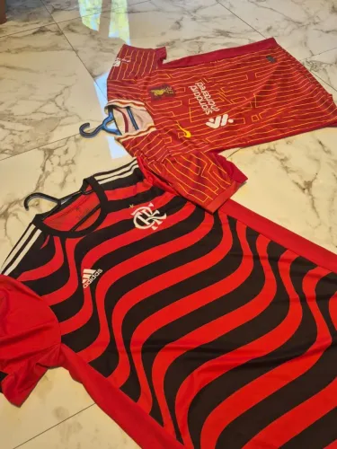 CAMISAS PELO PREÇO DE 1 - FLAMENGO + LIVERPOOL!