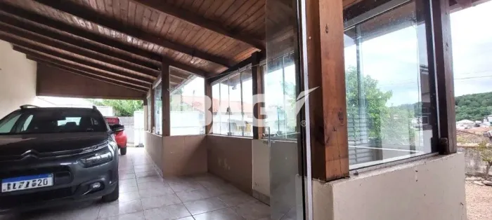 Excelente Casa 3 dormitório(s) em Tapera da Base - Florianópolis