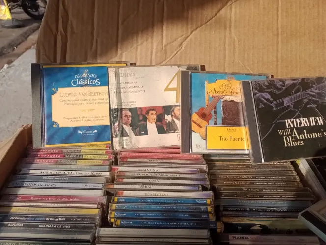 Coleção de cds originais antigos