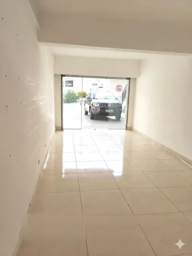 Sala Comercial 20m² | Av. Eng. Heitor Antônio Eiras Garcia | Excelente Custo-Benefício