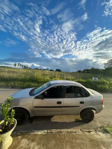 Chevrolet Corsa Sedan Super Milenium 1.0 MPFI 16V 2001