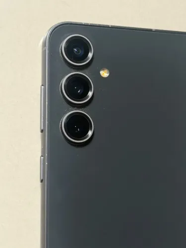 Samsung S23Fe