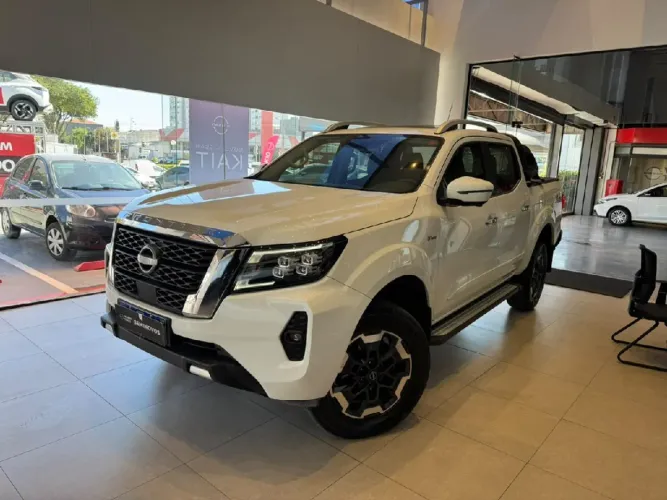 Nissan Frontier Platinum CD 4X4 2.5 TB Diesel 2025