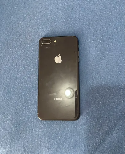 iPhone 8 Plus