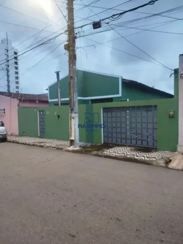 Casa 3 quartos no Barro Vermelho - Natal - RN