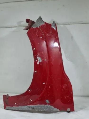 Paralama Fiat uno way 2011/2014 lado esquerdo  vermelho 