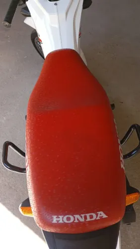 Moto sem nada pra fazer Estado de novo