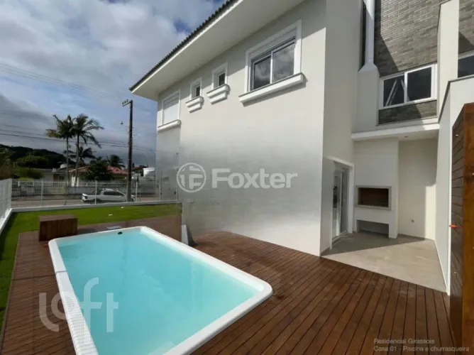 Casa à venda Avenida das Acácias, Daniela - Florianópolis