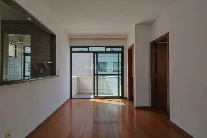 Apartamento à venda no bairro Cruzeiro