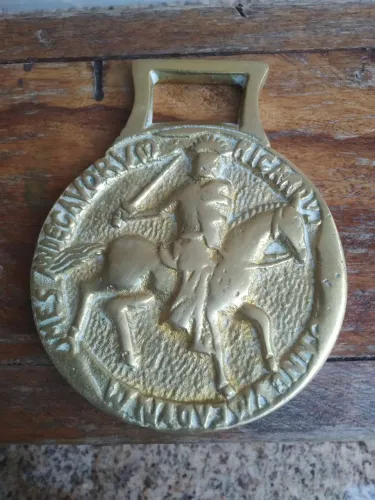 Medalha ou abridor em bronze - LEIA