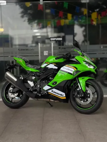 KAWASAKI NINJA ZX-4RR 2026 0KM + IPVA 26 GRÁTIS