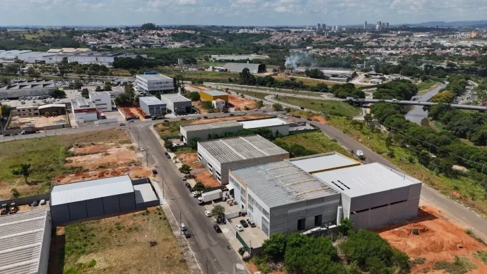 Galpão Comercial de Alto Padrão à Venda ou Locação no Centro Empresarial Sorocaba! Oportun