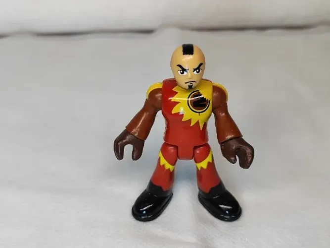 Boneco Imaginext Racer Pilot 7cm