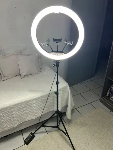 Ring Light GRANDE ( 3 suportes de celular) EXTREMAMENTE FORTE