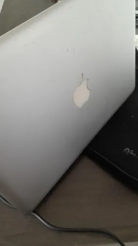 MacBook a venda