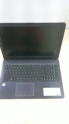 Notebook Asus i3, SSD 256GB em perfeito estado