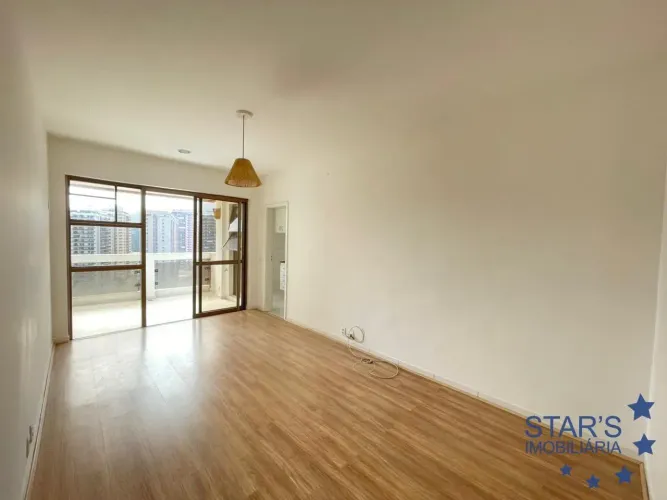 Quarto e sala no Barramares! Vista para a Praia da Barra!