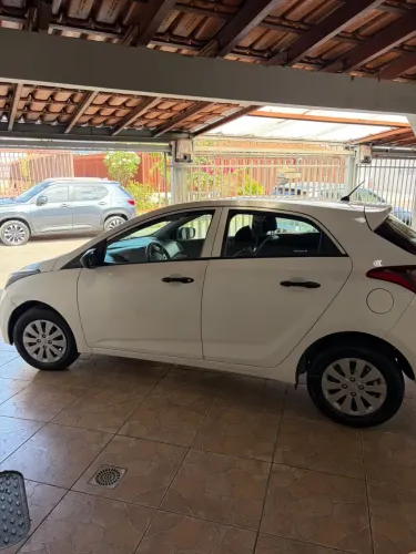Hyundai HB20 Unique 1.0 Flex 12V Mec. 2019