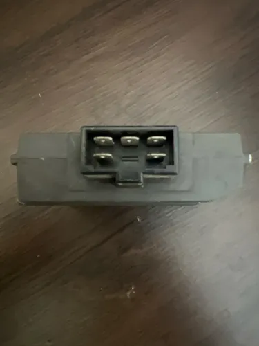 Regulador de voltagem XT660