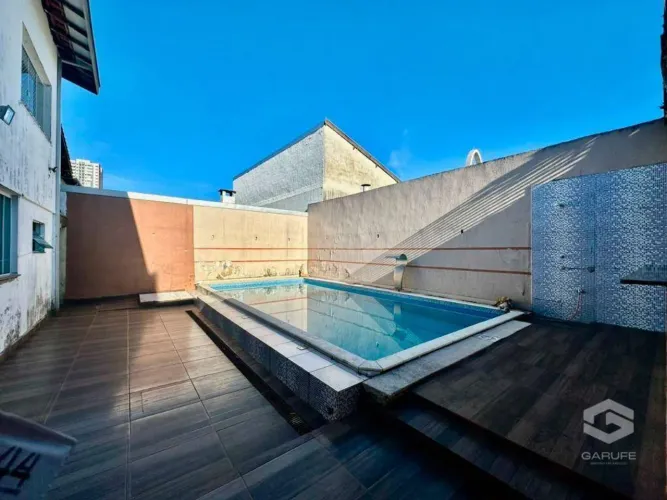 Casa com 3 quartos para alugar, 300 m² por R$ 9.200/mês - Jardim Esplanada - São José dos
