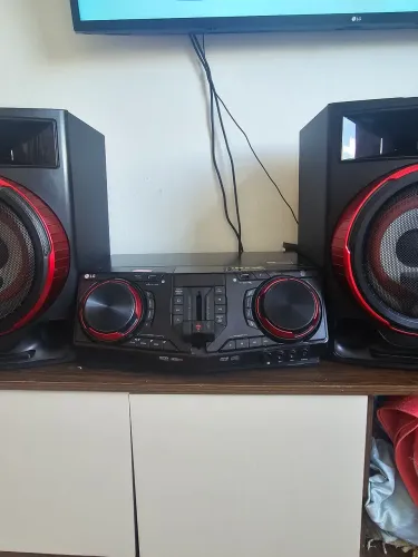 Som LG Extreme Power 1800 W