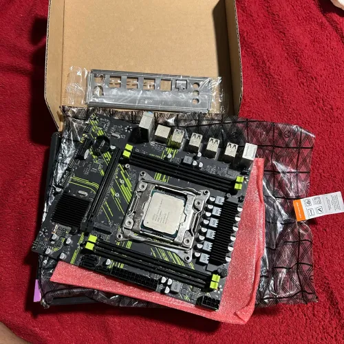 Placa-mãe Machinist X99 Pro + Intel Xeon E5-2640 v3