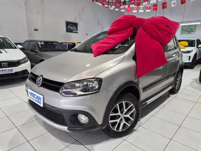 Volkswagen Crossfox 1.6 MI Total Flex 8V 5P 2013