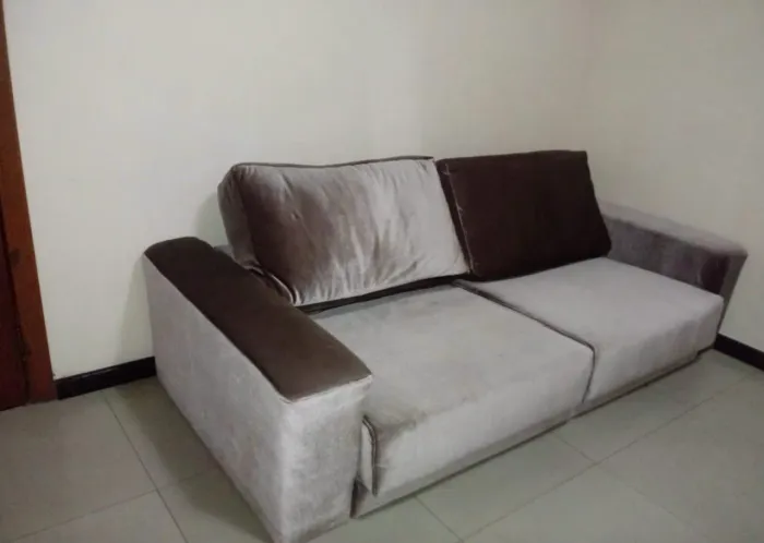 Sofá Retrátil Sofá-Cama LARSOPPING em Veludo - Impecável!