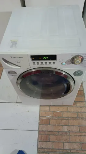 Lava e seca Eletrolux 9kg