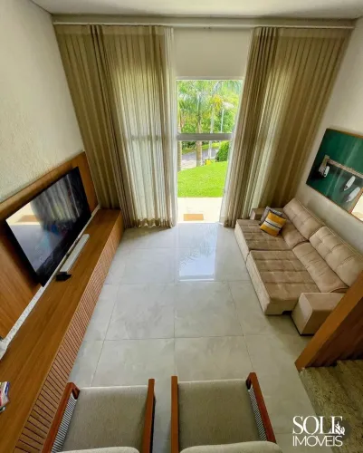 Casa com Piscina e Espaço Gourmet à Venda no Capital Ville Vista para a Serra do Japi