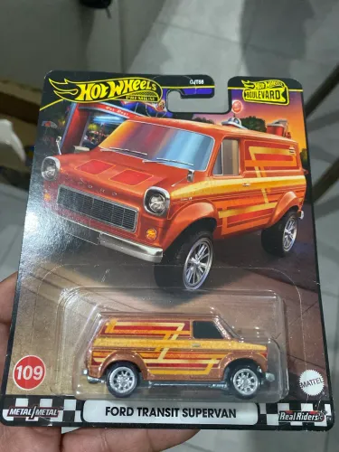 Hot wheels premium boulevard Ford transit supervan
