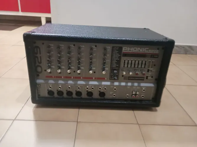 Phonic powerpod 620 plus.
