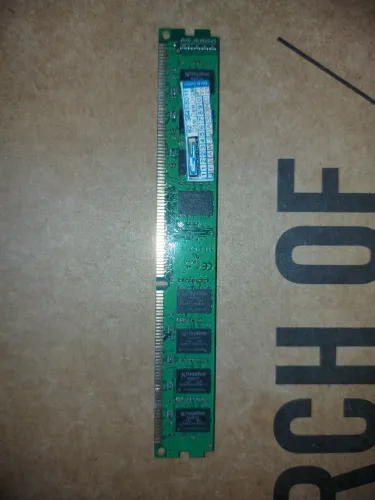 Memoria Ram Kingston 4GB DDR3 1600Mhz, preço de desapego imperdivel, funcionando perfeito.