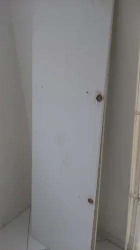 Folhas de MDF usada.