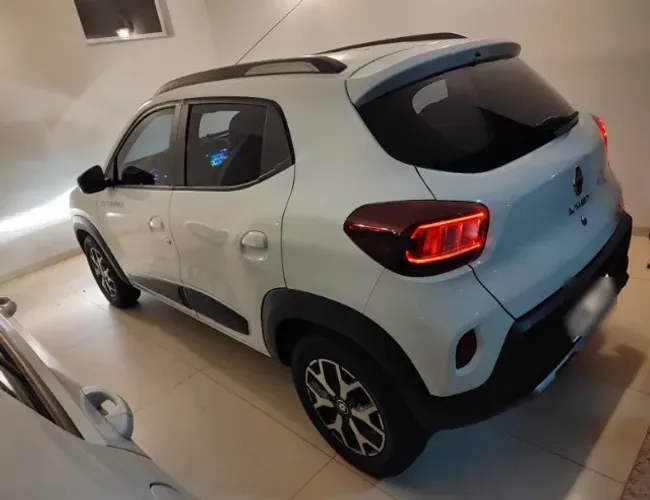 Renault Kwid Outsider 1.0 Flex 12V 5P Mec. 2023