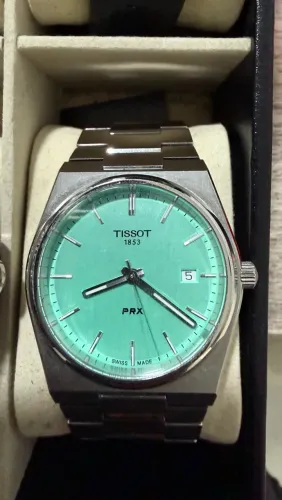 ? TISSOT PRX SWISS MADE | MOSTRADOR VERDE-ÁGUA | AÇO INOXIDÁVEL