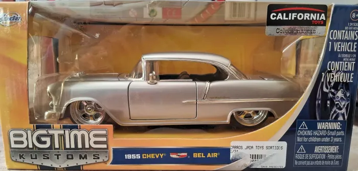 Miniatura Chevy Bel Air 1955 Prata tunado escala 1.24