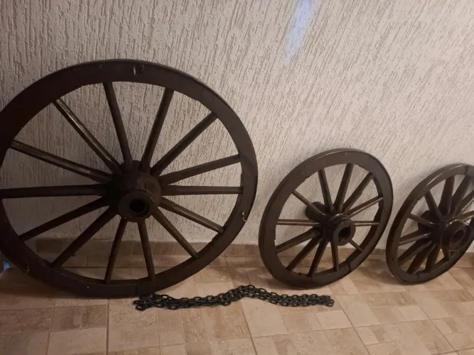 Roda de carroça original